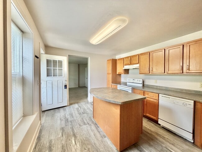 Photo - 216 Carpenter St Unidad 2