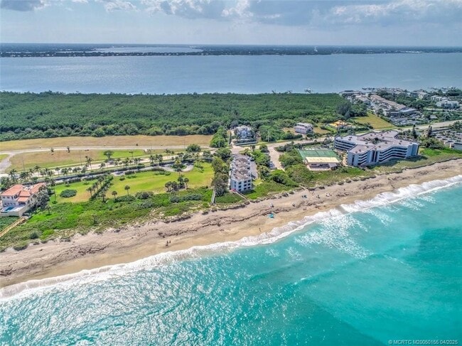 Building Photo - 1289 NE Ocean Blvd Unit 11