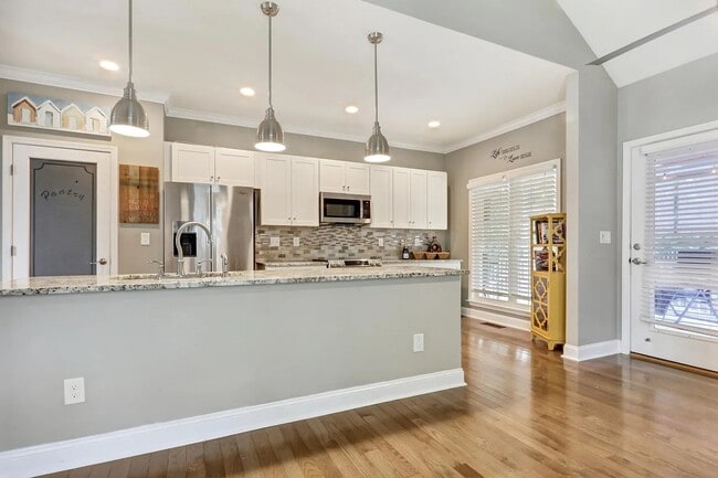 Photo - 808 Wheat Ct