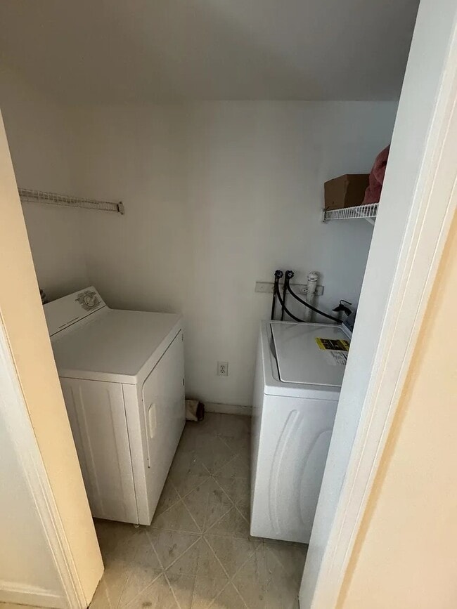 16 Sturgis St Unit 1