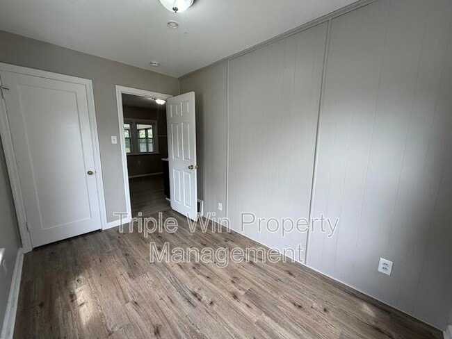 Photo - 1145 Patterson Rd