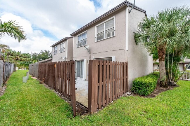 Photo - 3877 NW 122nd Terrace Unit 1-L