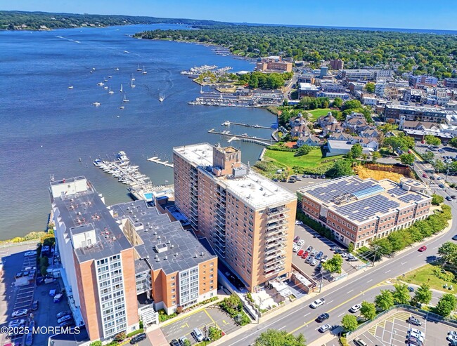 Photo - 28 Riverside Ave Unit APT 1M