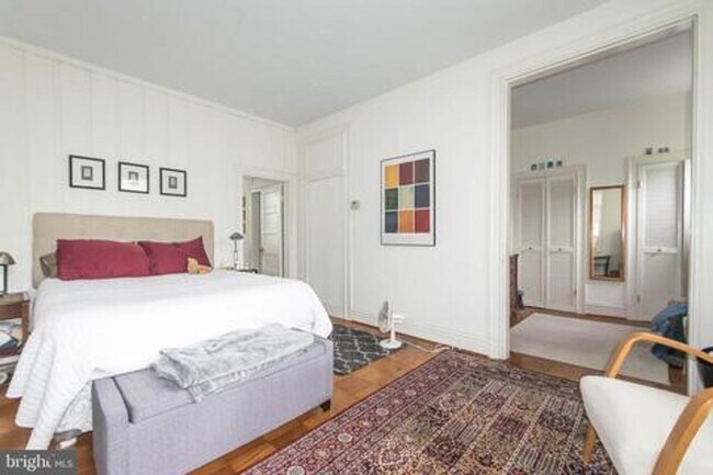Photo - 720 Gladstone Ave Unit #2