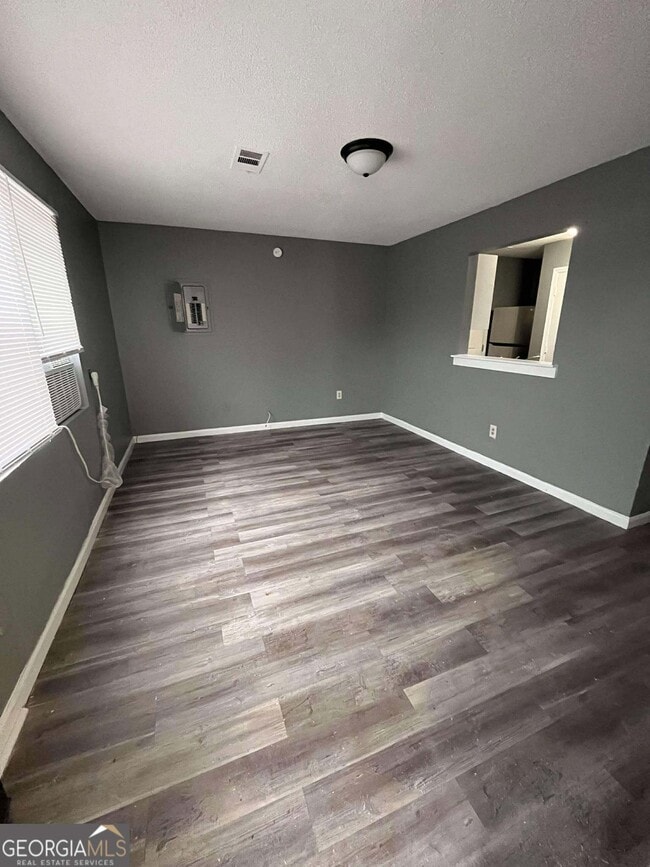 Photo - 1445 Woodliff St