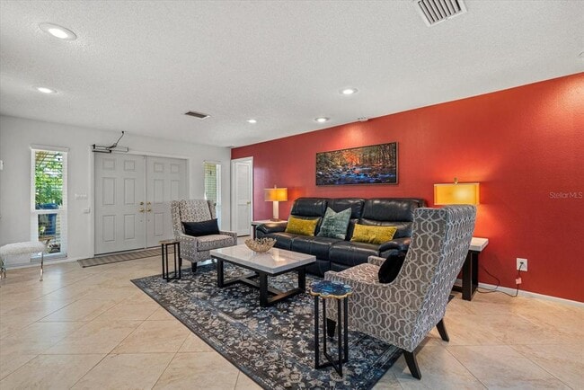 Photo - 6916 W Country Club Dr N