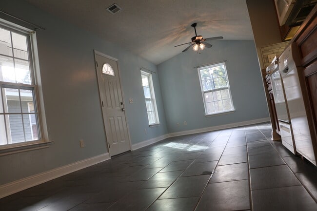 Photo - 14 Laurel Leaf Ln