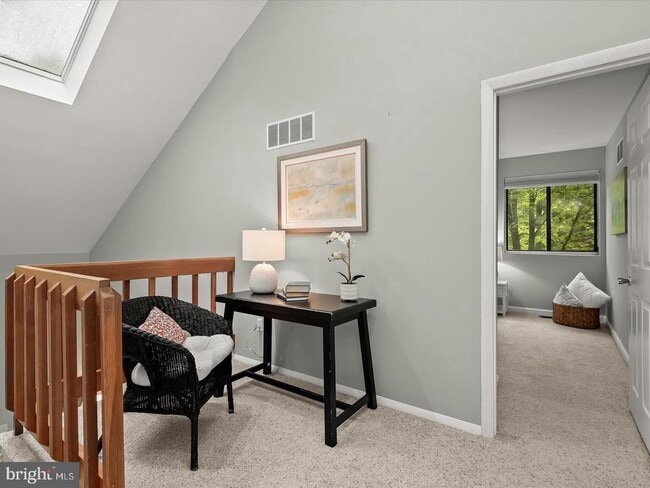 285 Michener Ct E