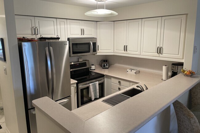 Photo - 432 Mariners Way