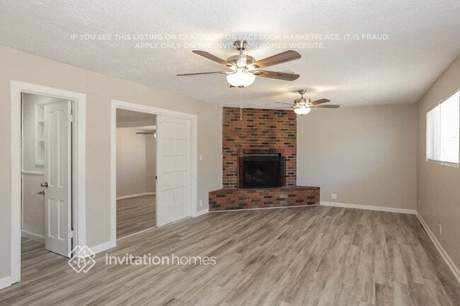 Photo - 3114 W Charter Oak Rd