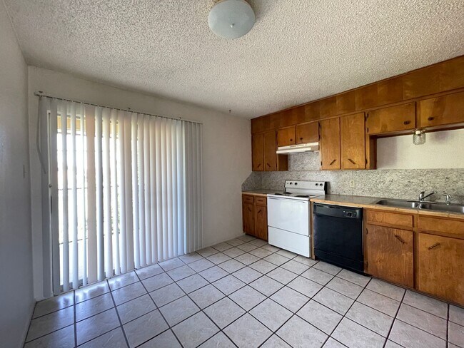 Photo - 1106 Eastside Dr Unidad C