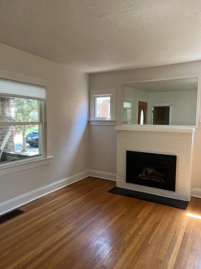 Photo - 821 Harrison St