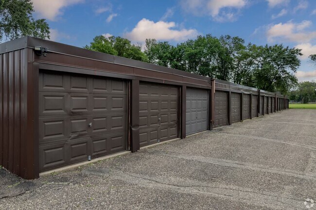 Photo - Pineview Apartments - White Bear Lake