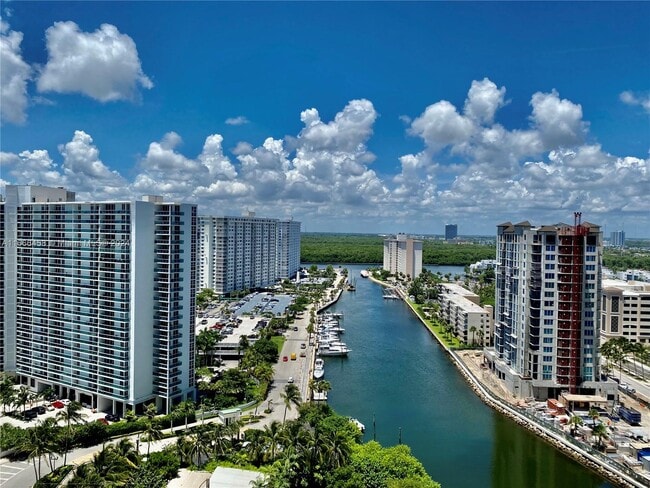 Building Photo - 15811 Collins Ave Unit 1605 Rental