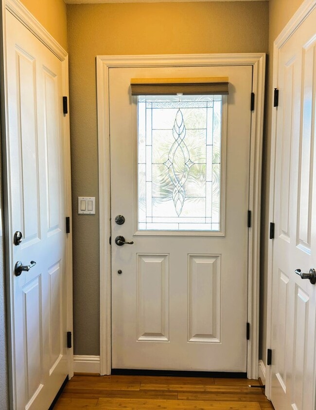 Photo - 1513 Mary Pl