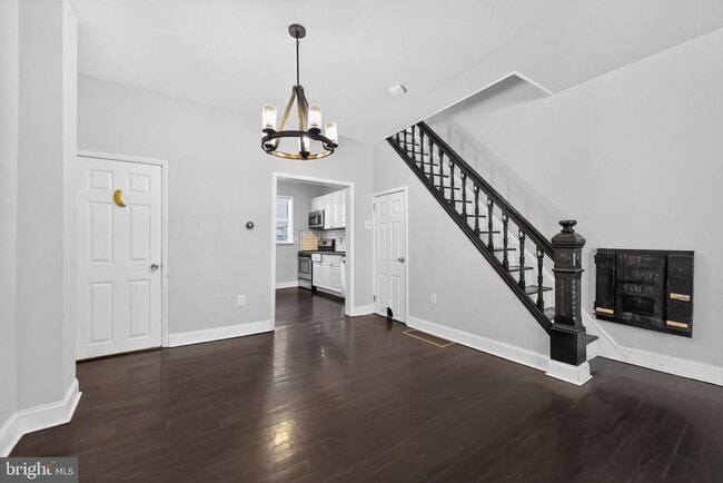 Photo - 2541 S Mole St