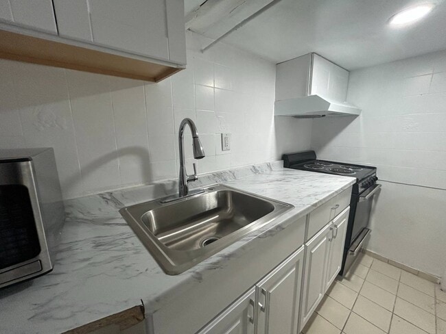1819 Palisade Pl