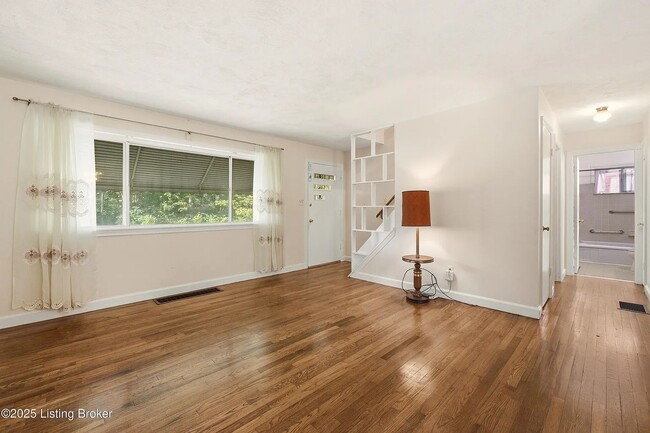 Photo - 415 N Hite Ave