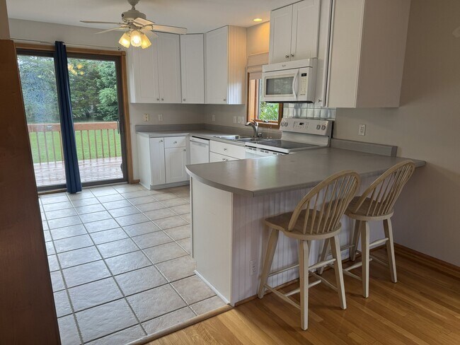 Photo - 14 Dartmouth Dr