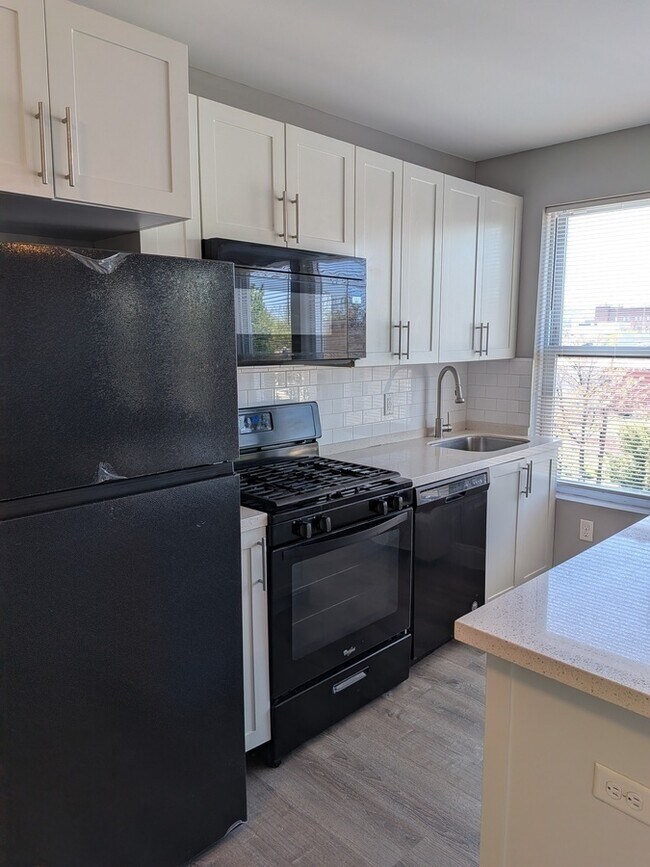 Photo - 18 Canfield St Unit 3B