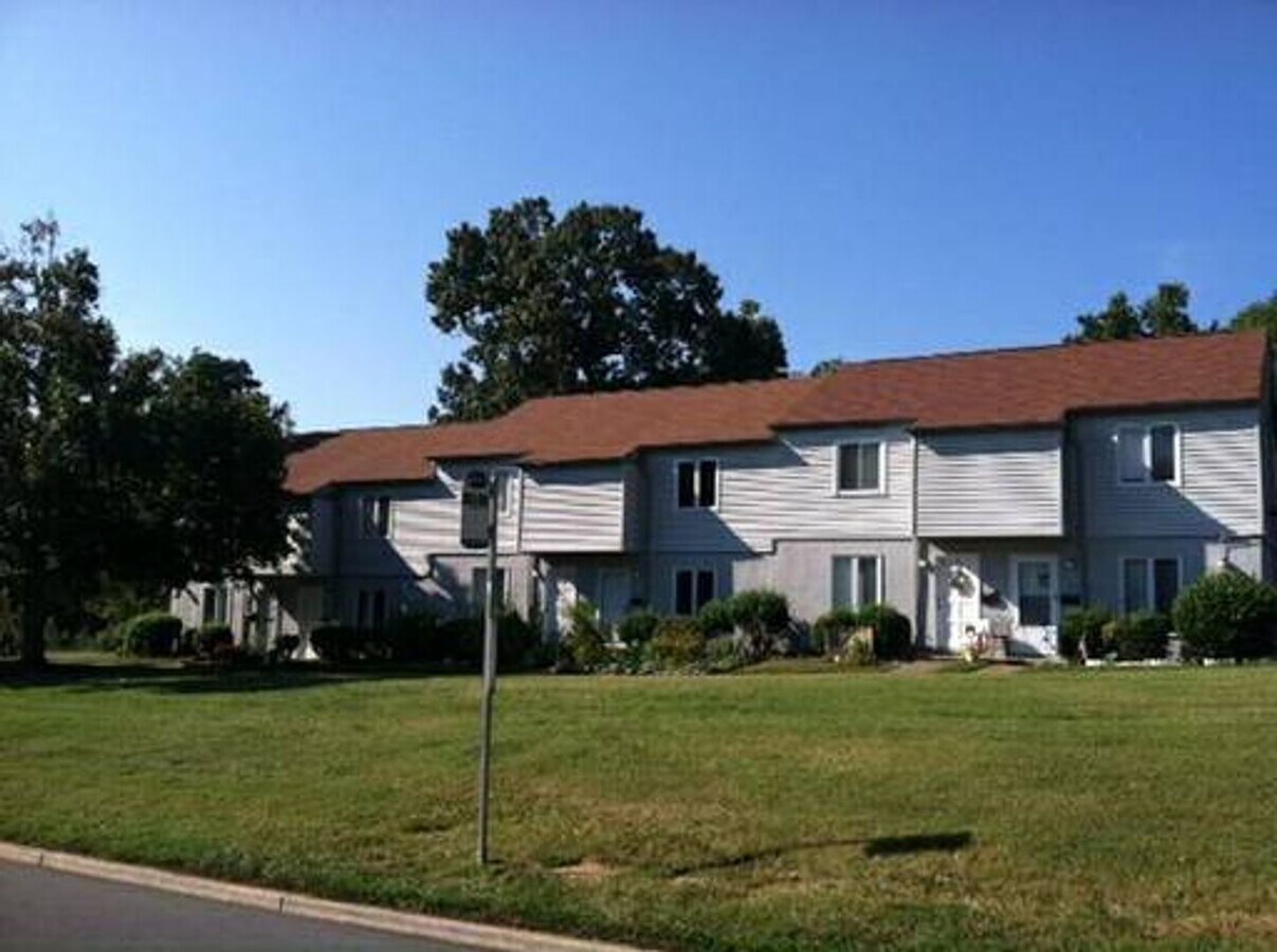 Photo - 3 Bedroom Townhome South Charlotte for $1700.00
