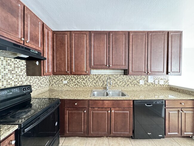 Photo - 1004 S River Rd Unit 201