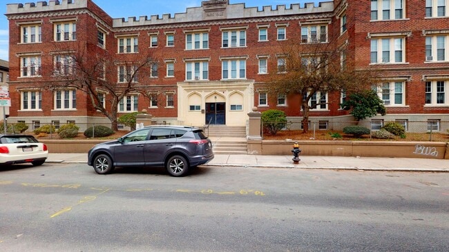 Building Photo - Beautiful 1 Bed 1 Bath Available NOW