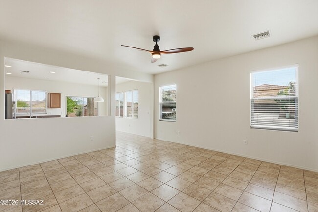 Photo - 584 N Highlands Grove Ln