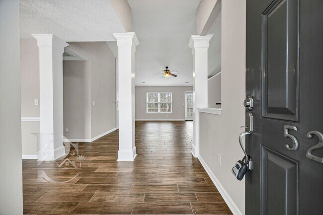 Photo - PRIME LEXINGTON LIVING IN THIS 4 BEDROOM HOME