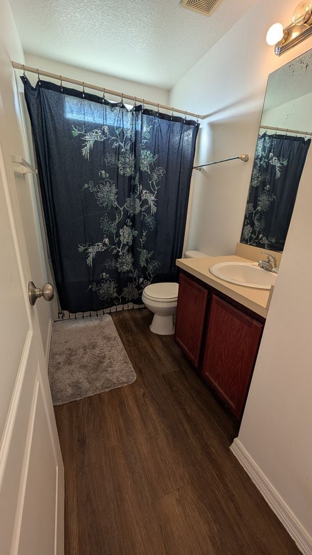 Photo - In the Heart of Down Town Orlando, 3 bedrooms house with lawn care service included