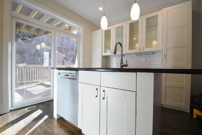 Photo - 143 Marcella St Unit 1