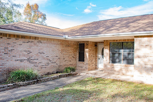 Photo - 112 Golf Course Dr