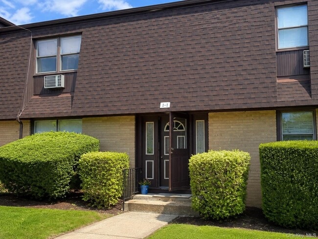 Building Photo - 1 Germonds Rd Unit 1
