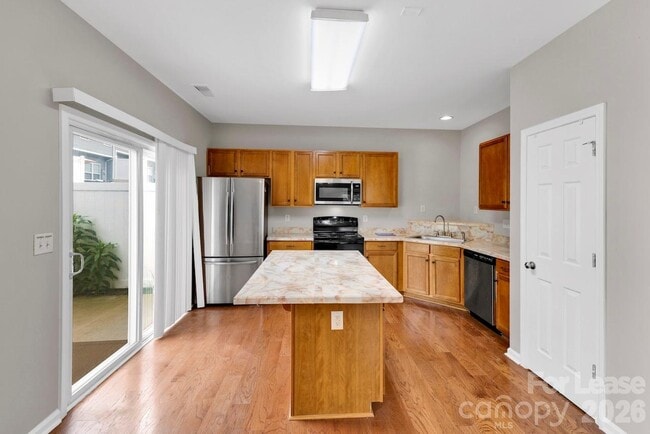 10350 Stineway Ct