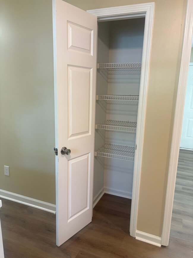 Despensa de cocina - 1039 N Lakeshore Dr