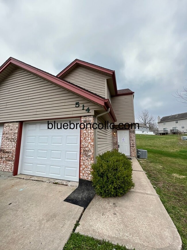 All the Space You Need – 3-Bedroom with Ga... - All the Space You Need – 3-Bedroom with Ga... Townhome