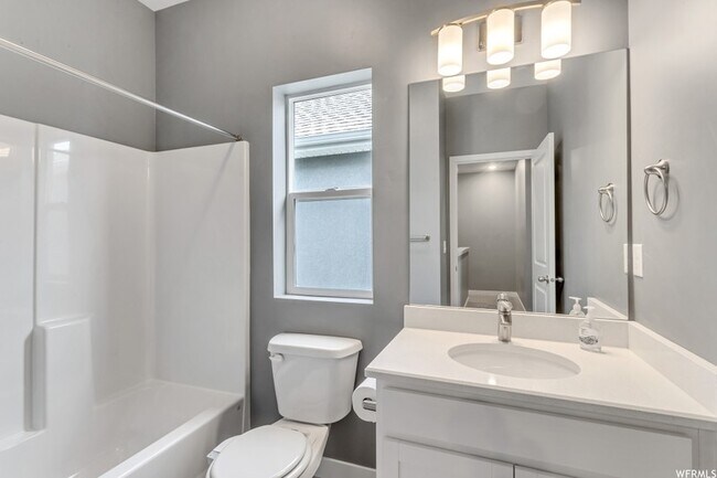 Photo - 4436 W 2550 N