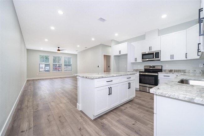 Photo - 365 Myrtle St