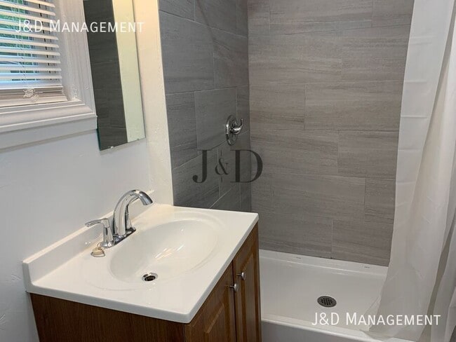 Photo - 8770 Lamar St Unidad A