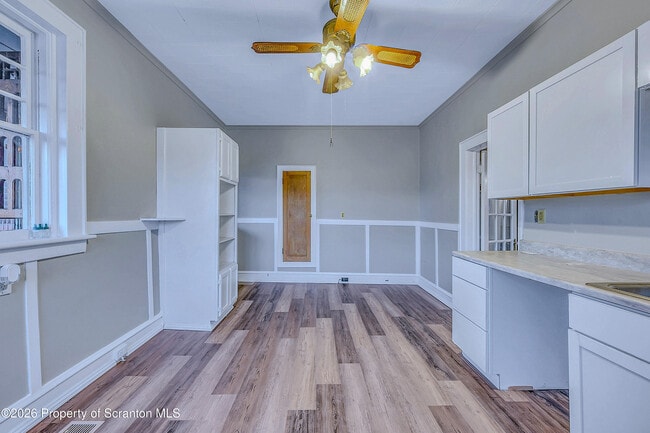 Photo - 714 Smith St