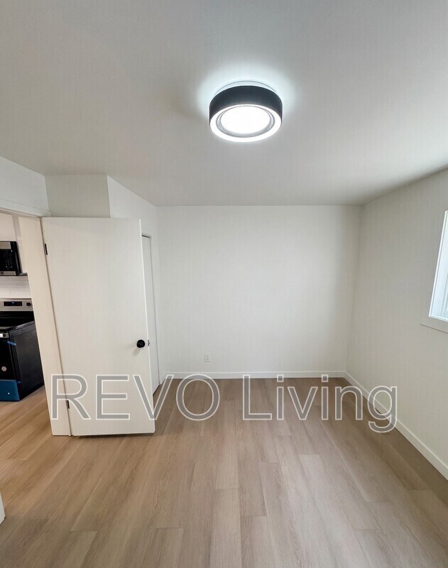 Photo - 137 Oakdale Ave Unit 2