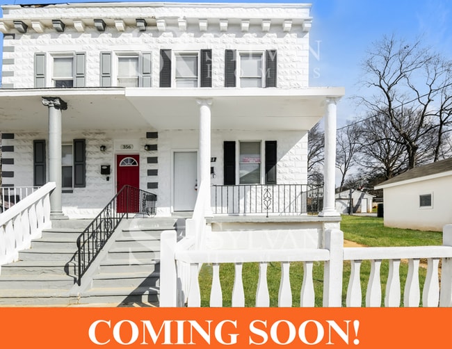 Building Photo - Charming 3BR 2 BA Ready for Move In