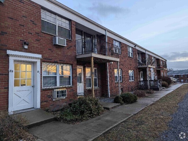 Building Photo - 3 Colonial Rd Unit 85 Rental