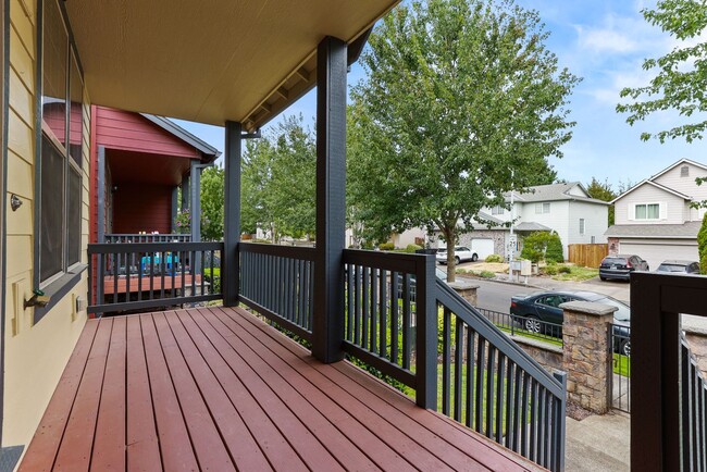 Photo - Available NOW Hillsboro End Unit Townhome ...