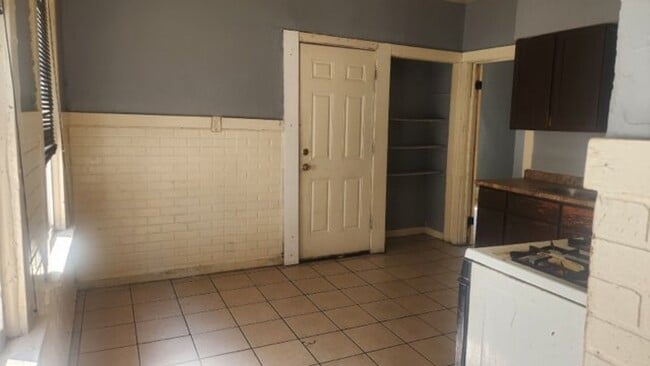 Photo - 2755-2757 N 33rd St. Unit 2757 Upper