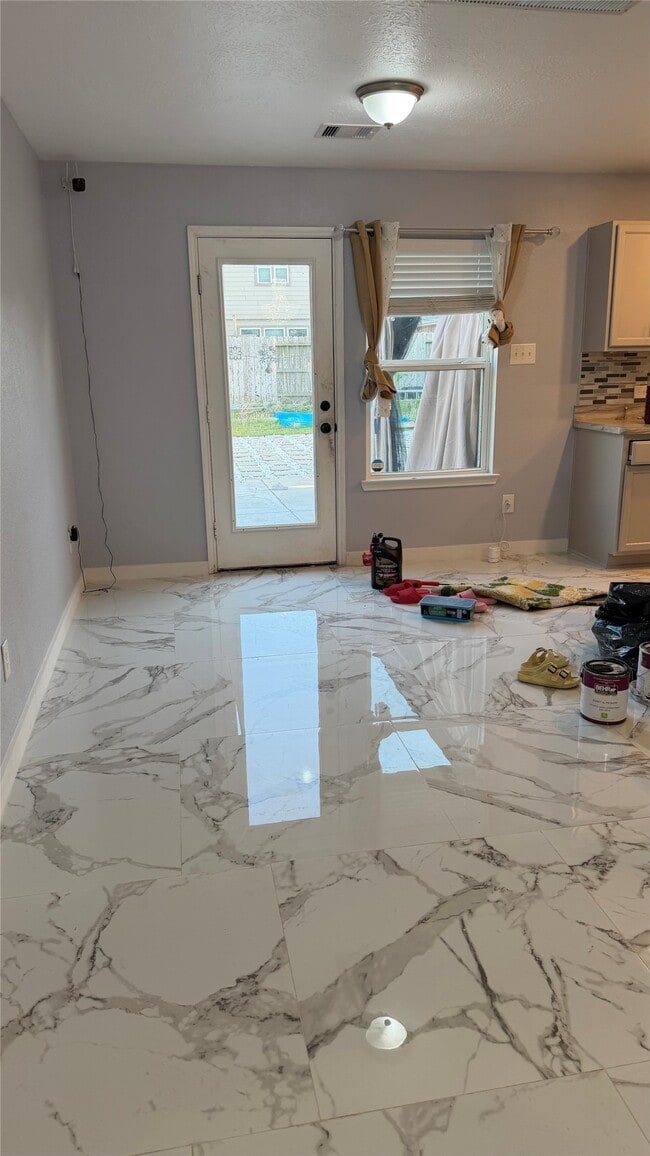 Photo - 25307 Queens Causeway Ln