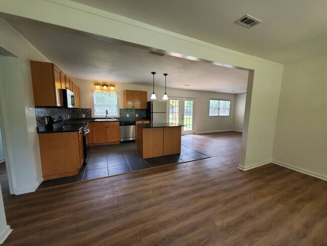 Photo - Spacious 4BR/2BA Home with Brick Exterior, Large Open Living Area, and Pet-Friendly in Valdosta, GA!