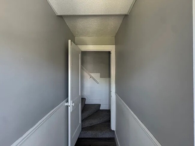 Photo - 3220 Wayburn Ave SW Unidad #2 Upper