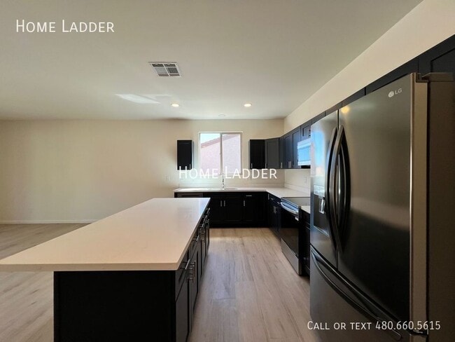 Photo - 1536 E Elegante Dr