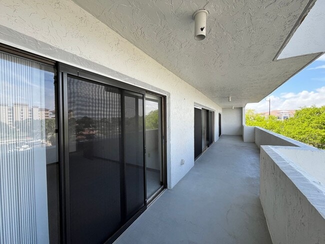 Photo - 3/2 CONDO ON THE RIVER Unit 1
